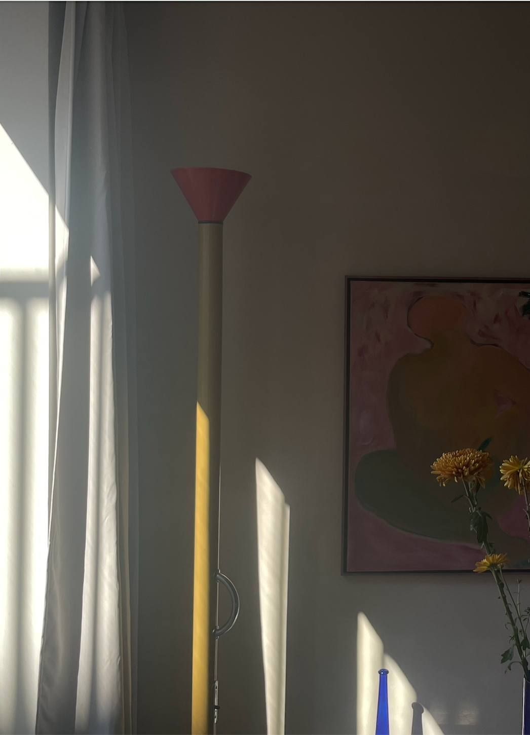 Late afternoon light across the living room wall, former workshop on the Grasweg, Amsterdam